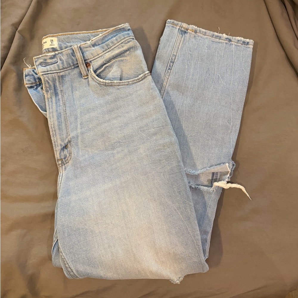 Abercrombie & Fitch Light Blue Ultra High Rise Ankle Straight Jeans size 28